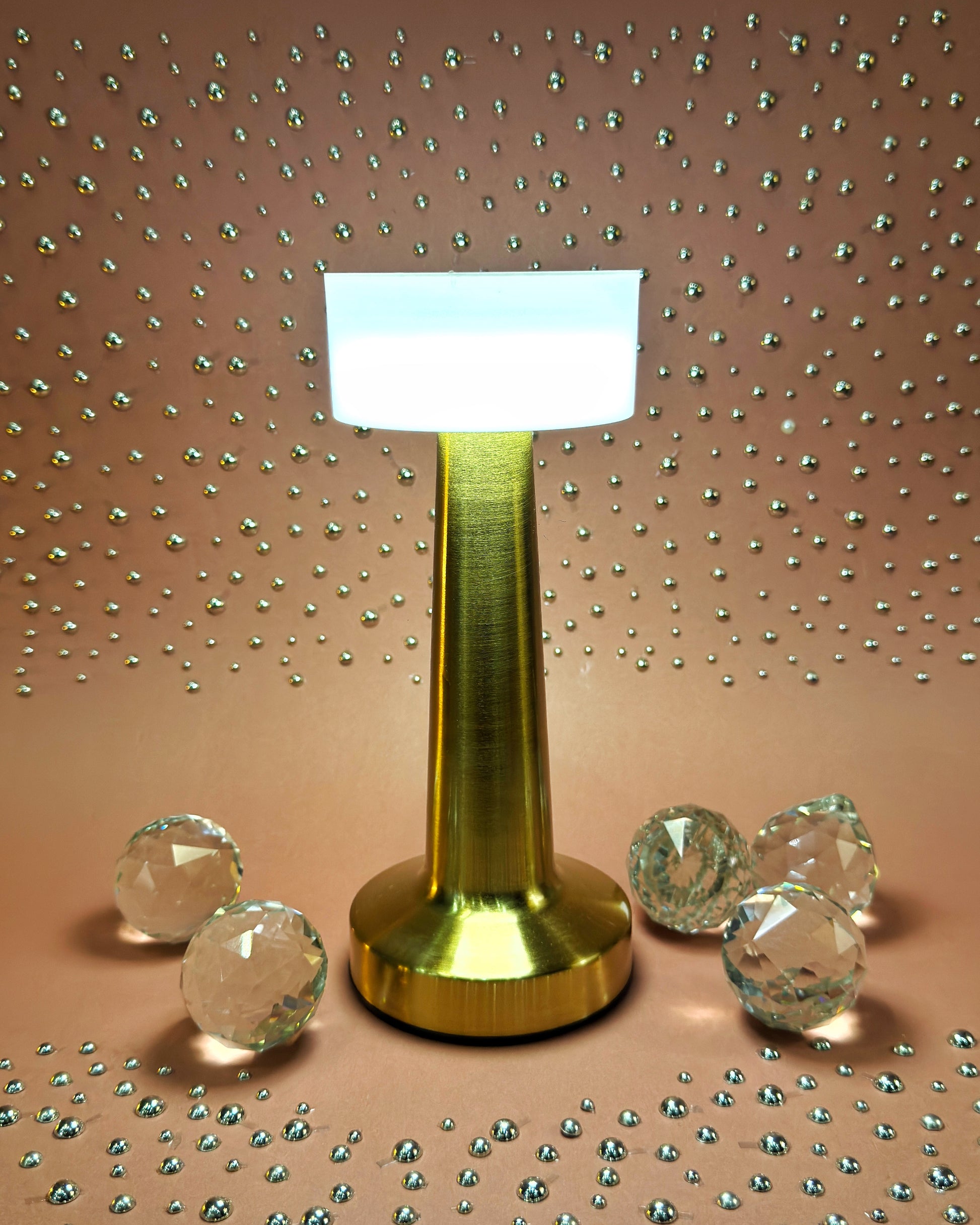 Full Exposure Style Led Touch Lamp With Brightness Sensor