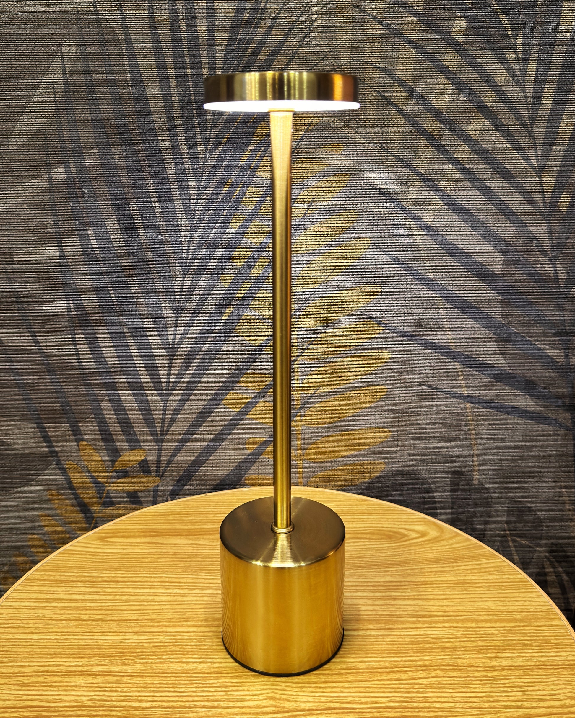 Sleek Rod Style Led Touch Lamp With Brightness Sensor