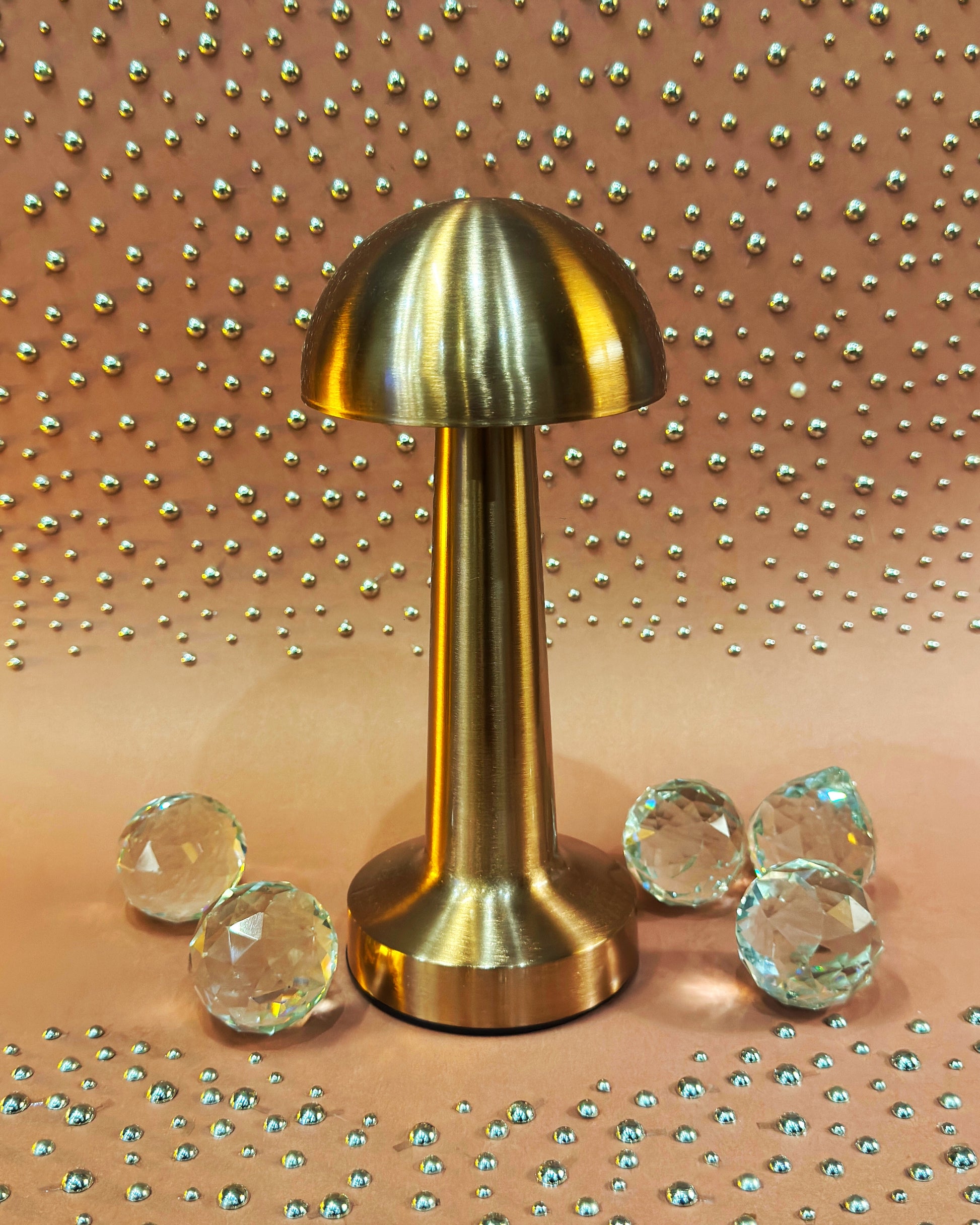 Globe Top Style LED Touch Lamp with Brightness Sensor