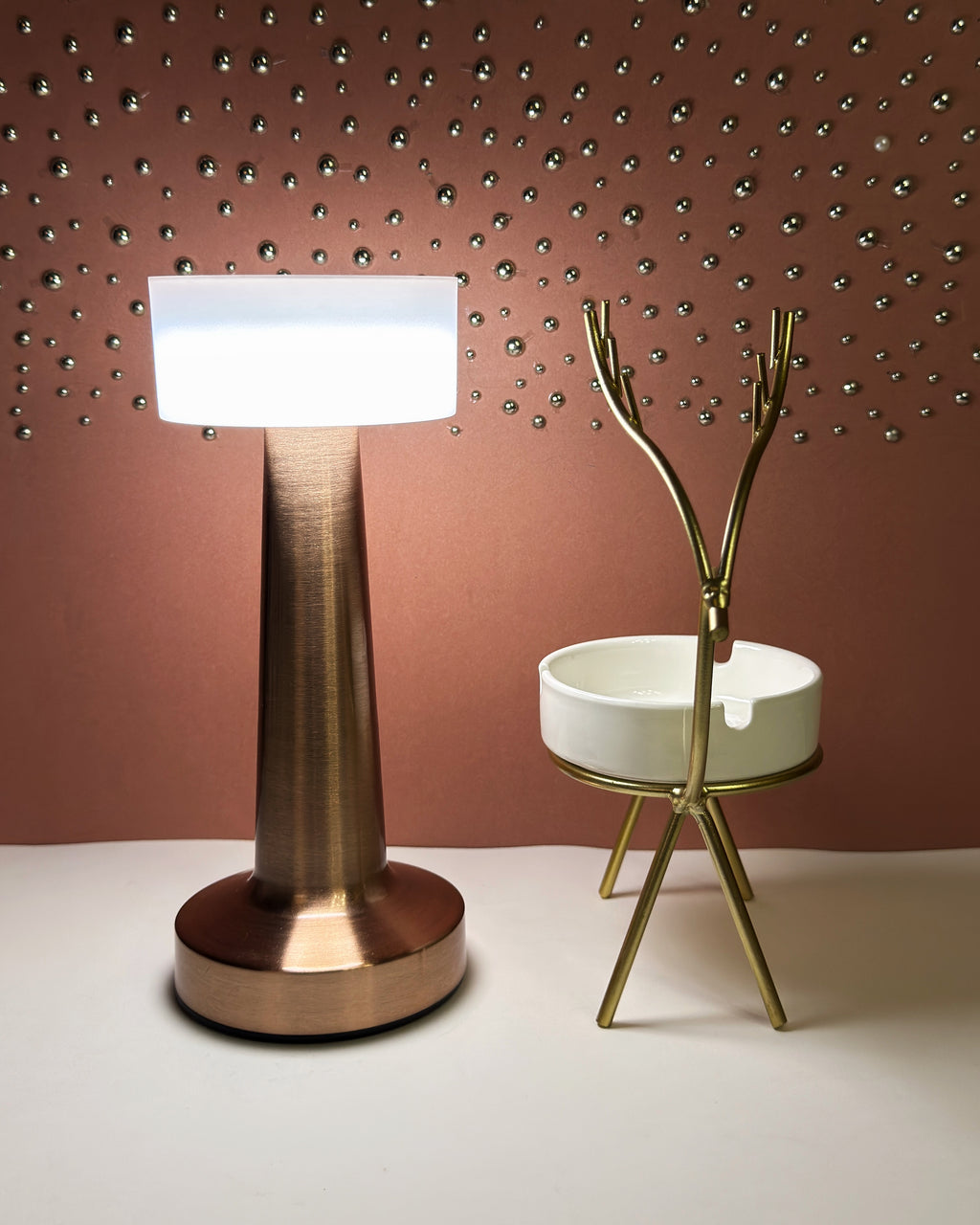 Rustic Charm Duo – Deer Ashtray & Ambient Lamp - Bundle 4