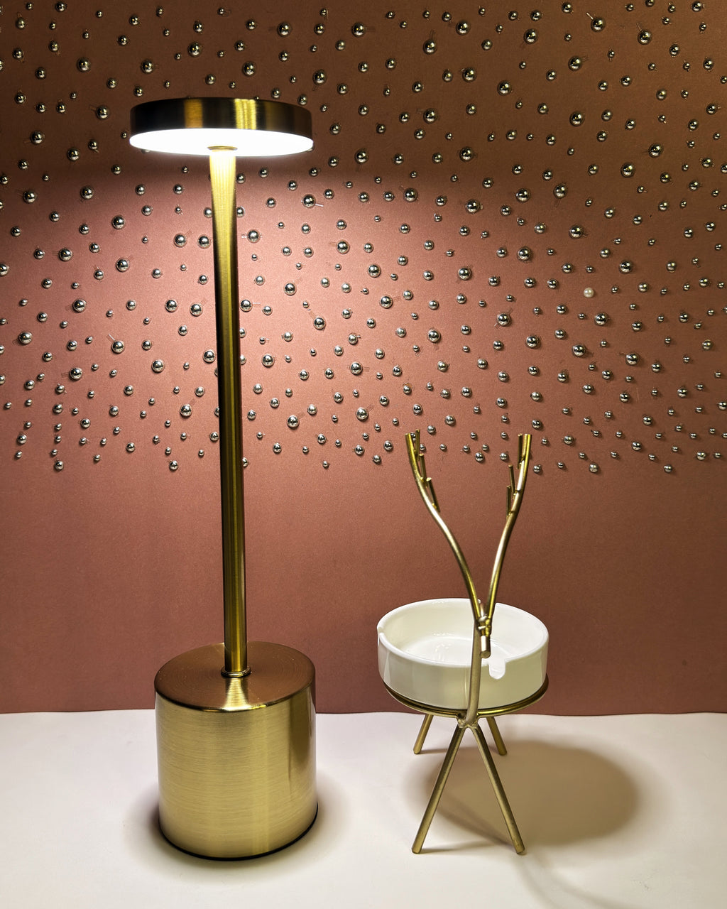 Rustic Charm Duo – Deer Ashtray & Long Sleek Disk Lamp - Bundle 5